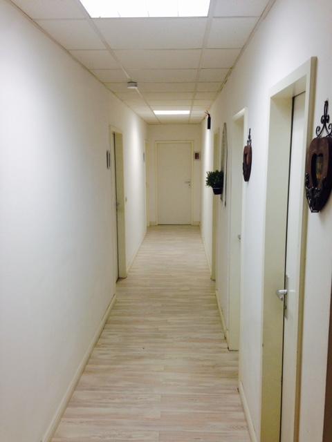 Airport Hostel Халльбергмос Экстерьер фото
