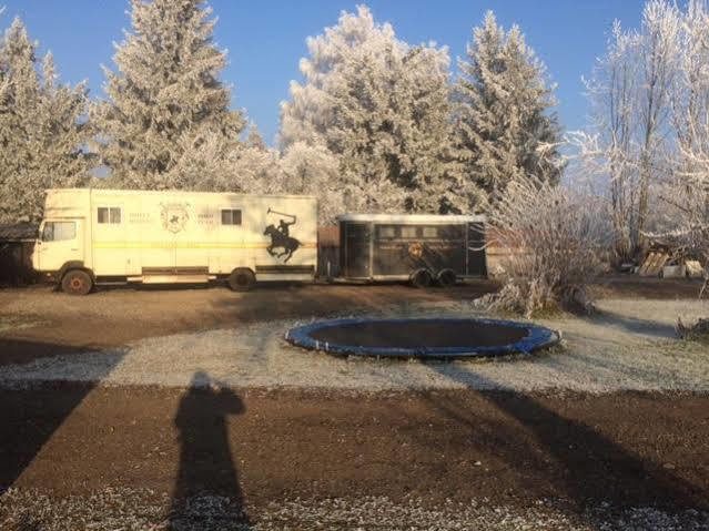 Airport Hostel Халльбергмос Экстерьер фото